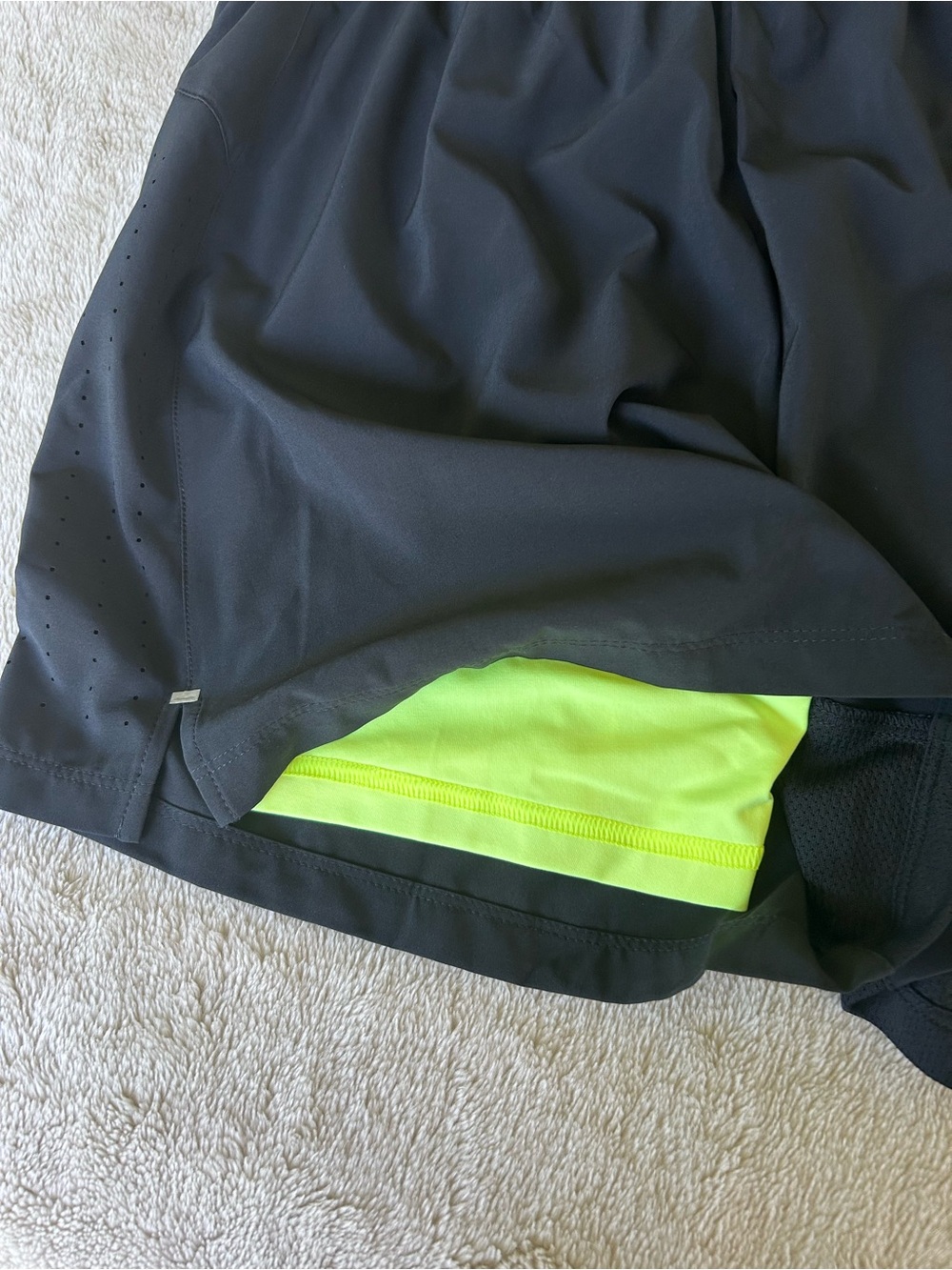 New with tags Nike running shorts lined Dri-Fit men large - Picture 4 of 9